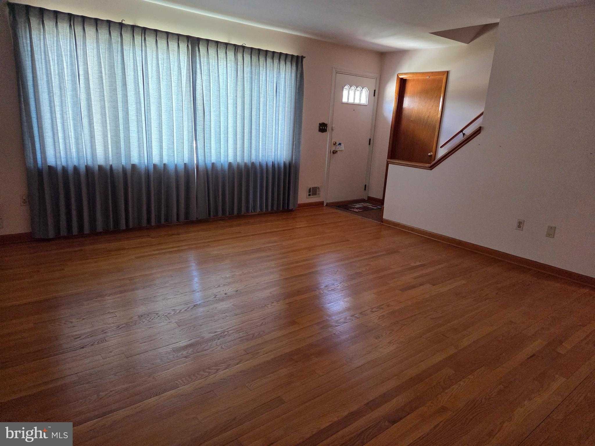 718 Beretta Way photo 2