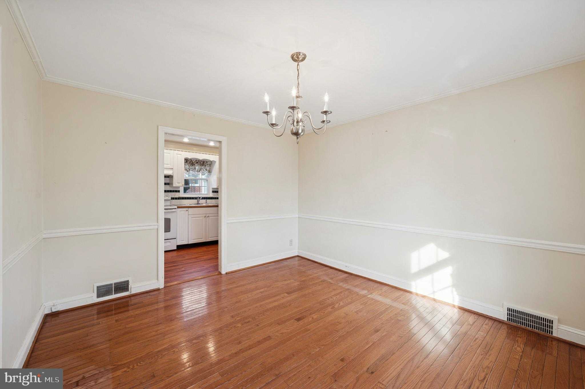 201 Barrie Rd photo 10