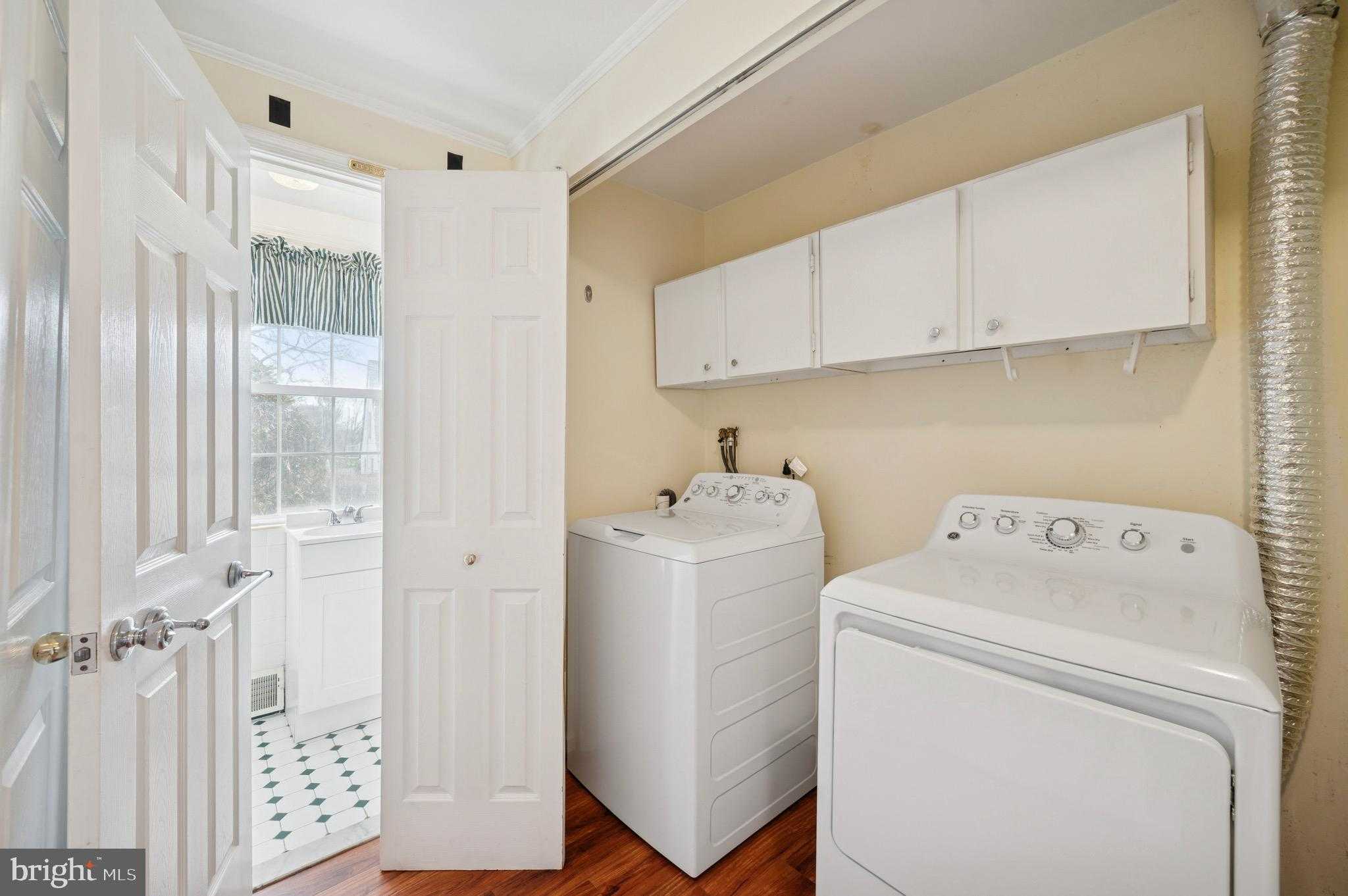 201 Barrie Rd photo 17