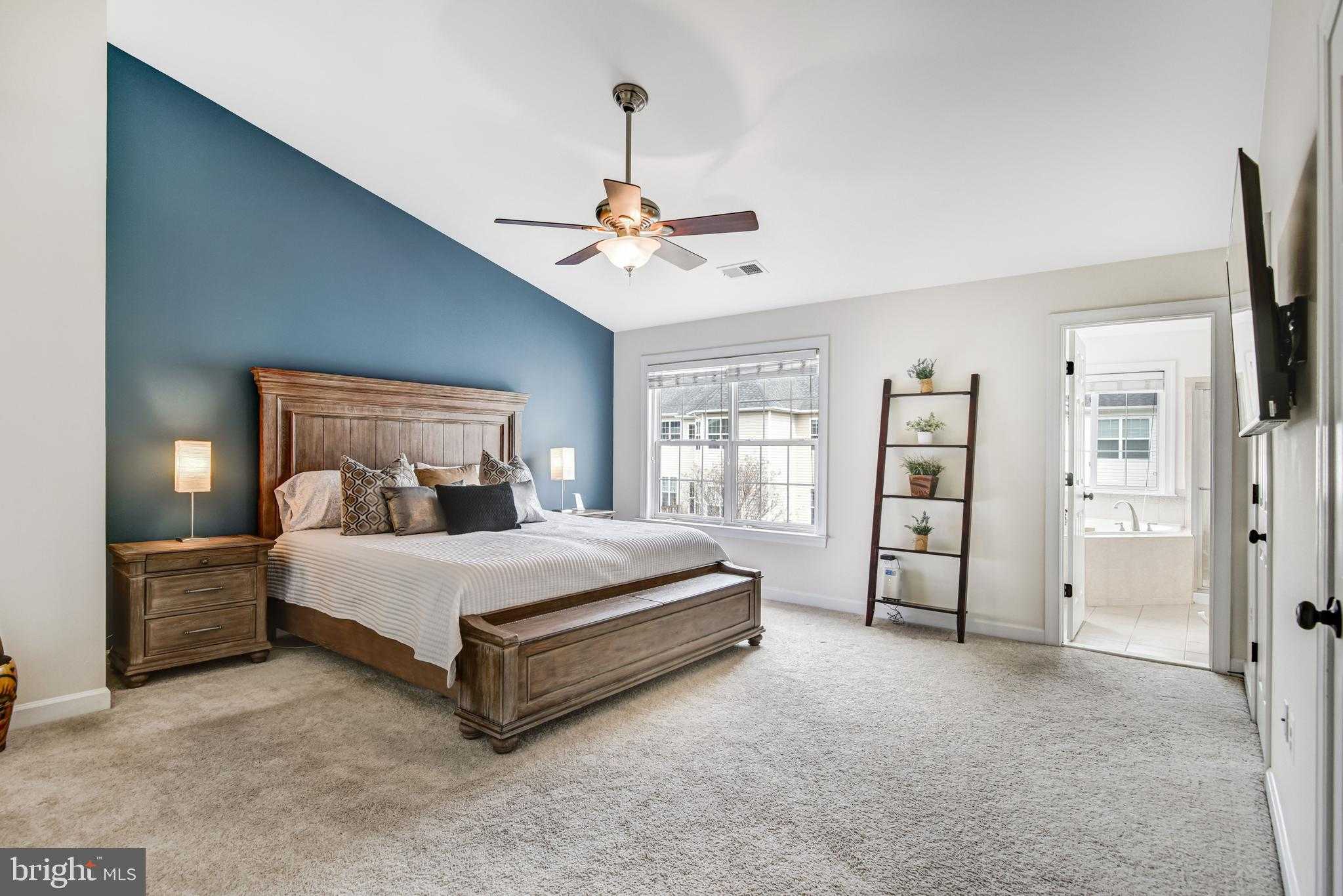 6030 Popes Creek Pl photo 2