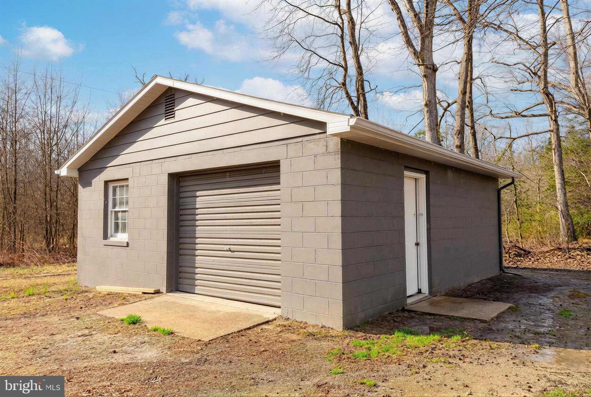 25131 Lindner Ln photo 5