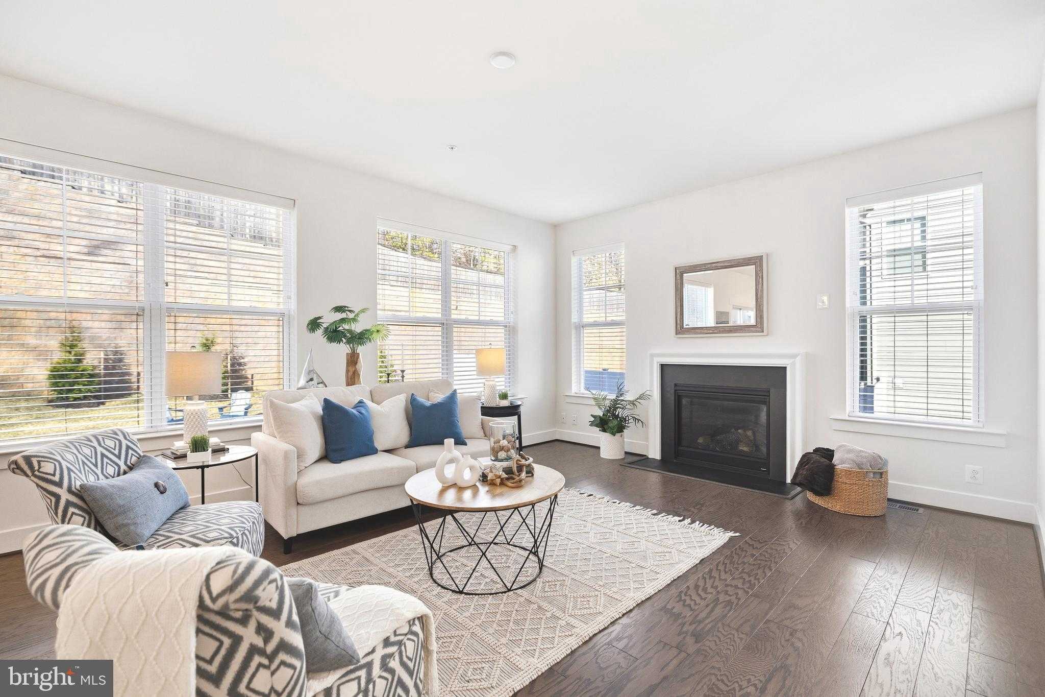 550 Broadneck Rd photo 2