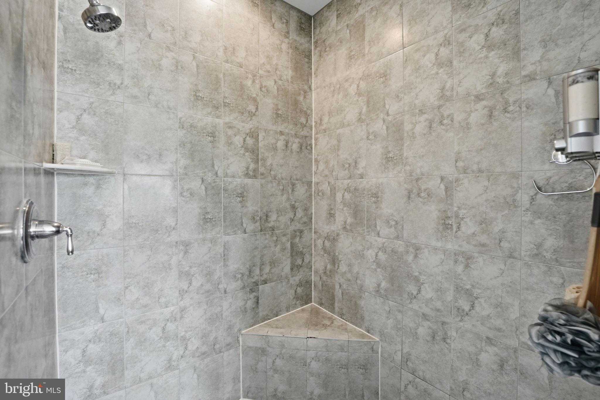 7525 Hunter Woods Dr photo 43