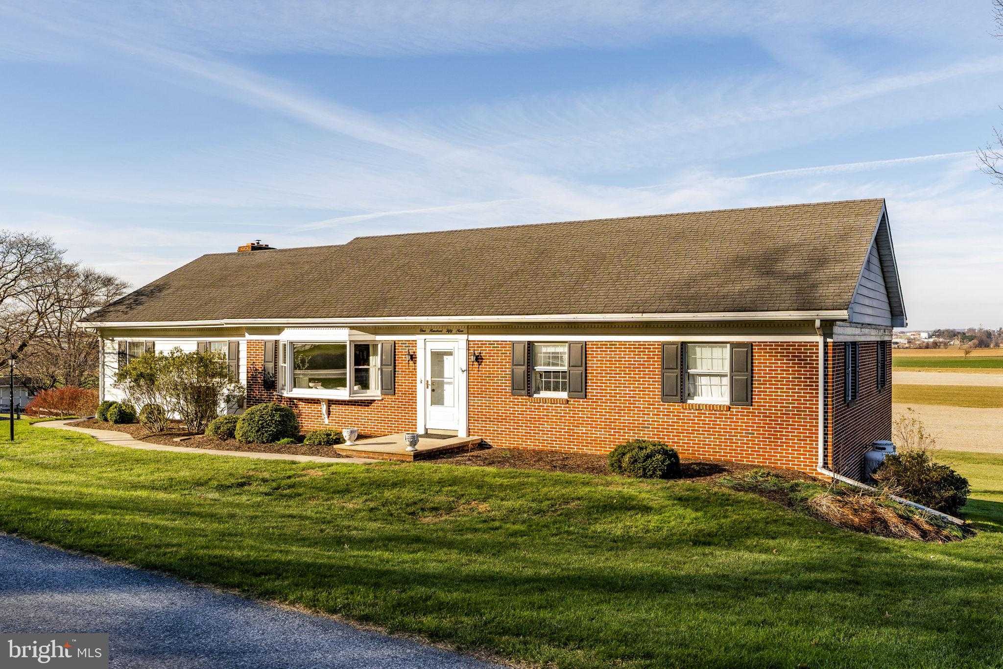 159 Edgewood Dr photo 6