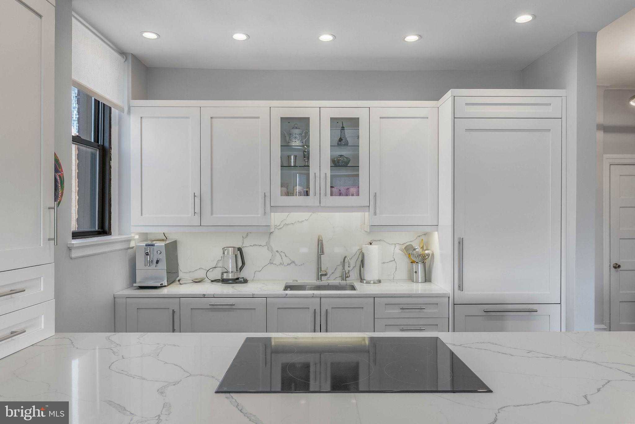 250 S 13th St Apt 12e photo 10