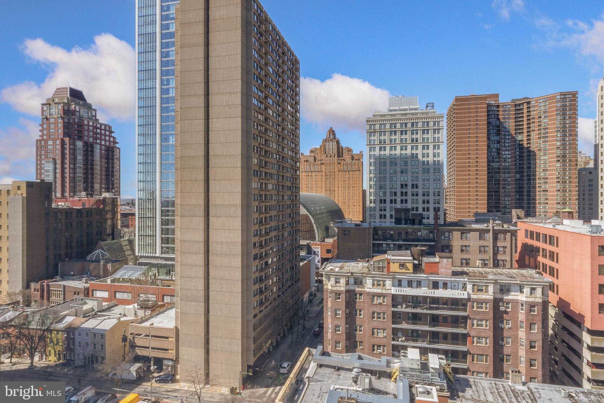 250 S 13th St Apt 12e photo 16