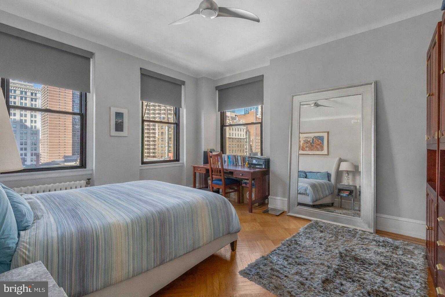 250 S 13th St Apt 12e photo 19