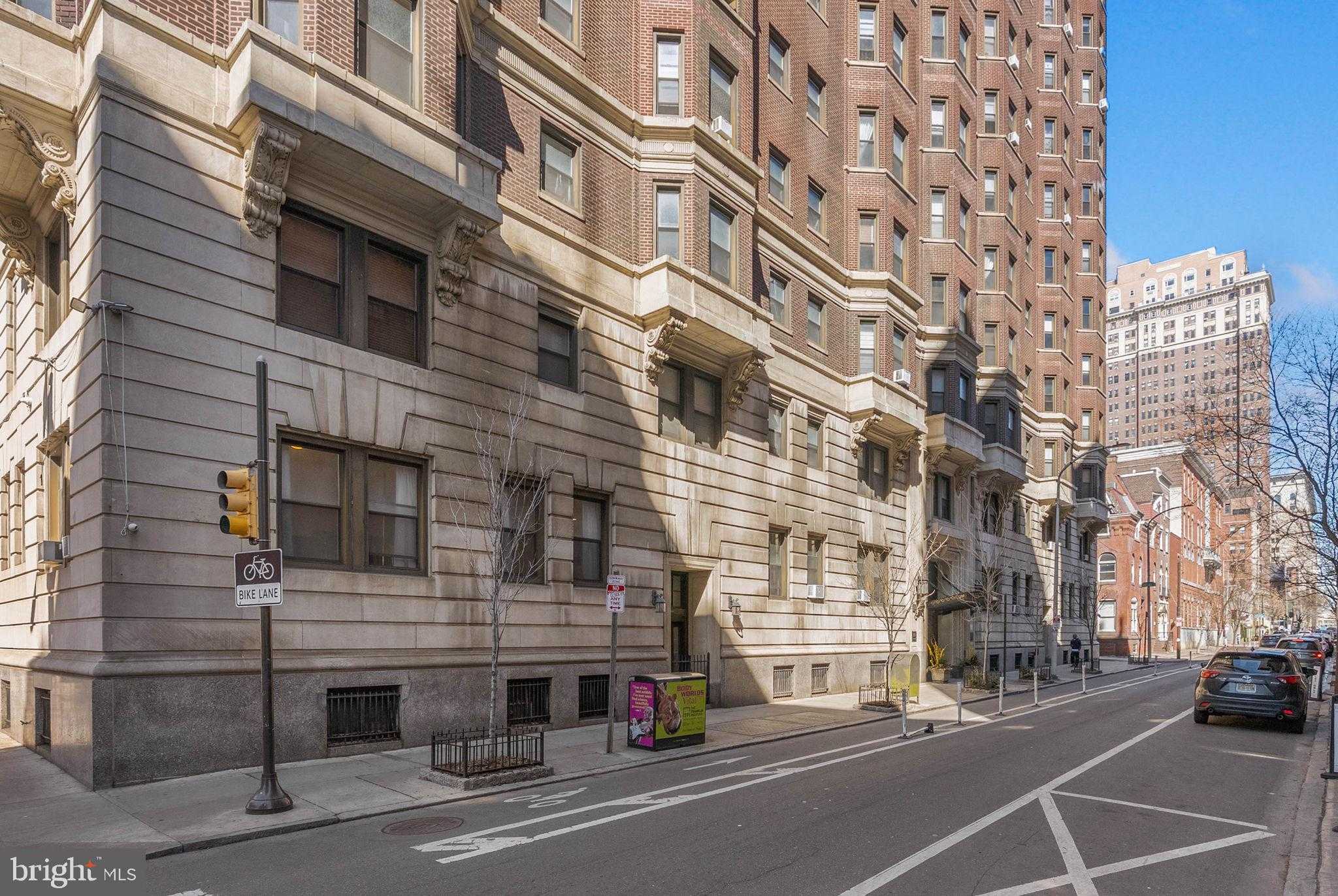 250 S 13th St Apt 12e photo 27