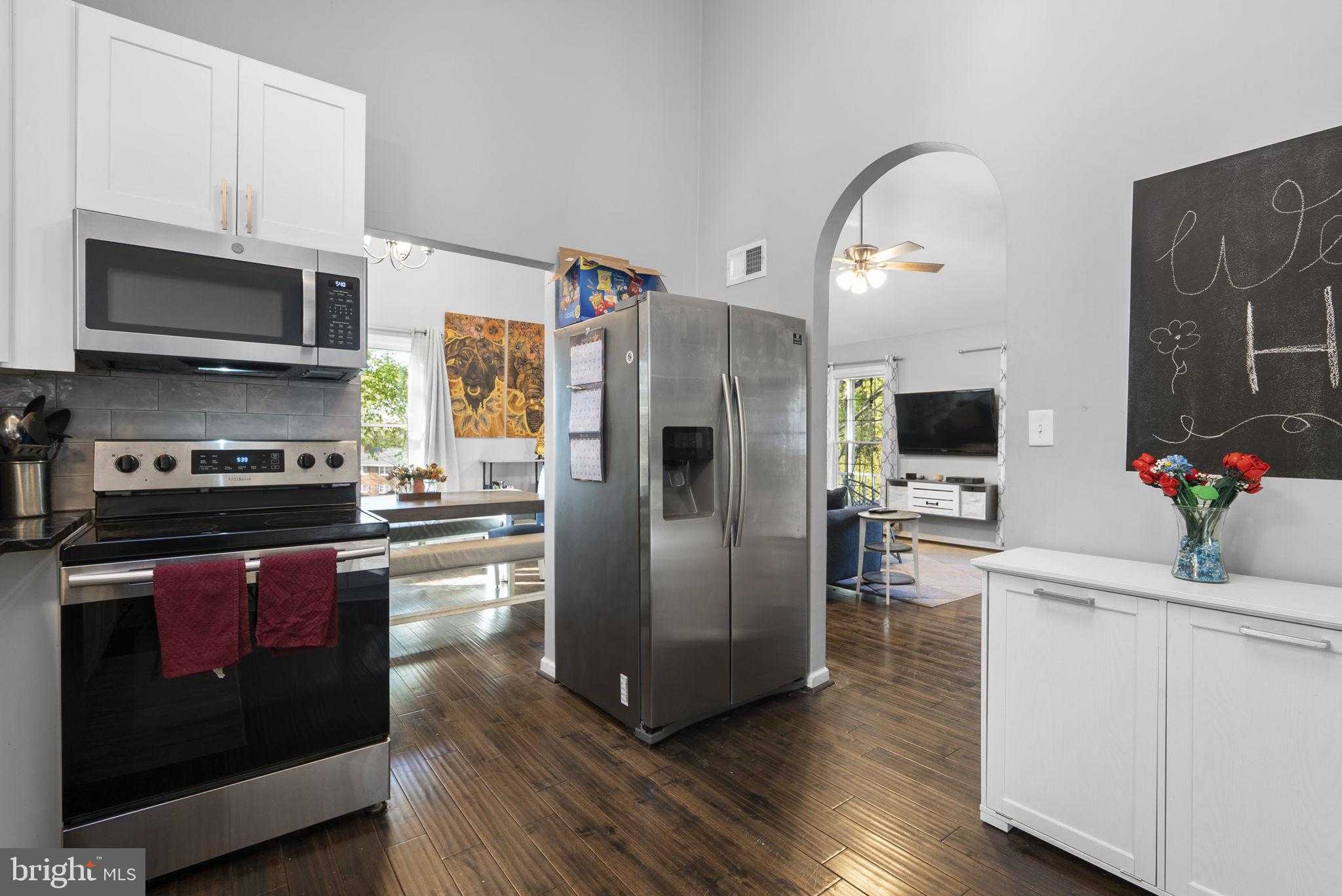 506 Rosier Rd photo 13