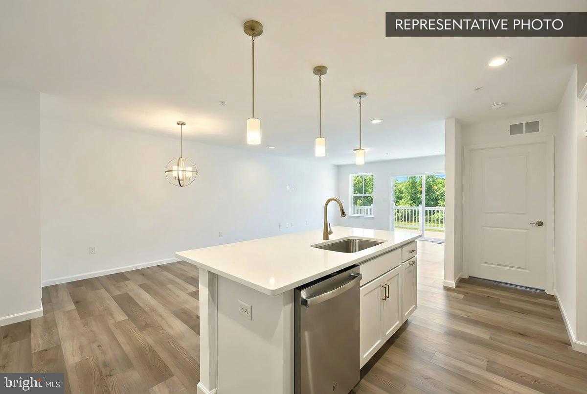 1005 Ashleigh Ln photo 12