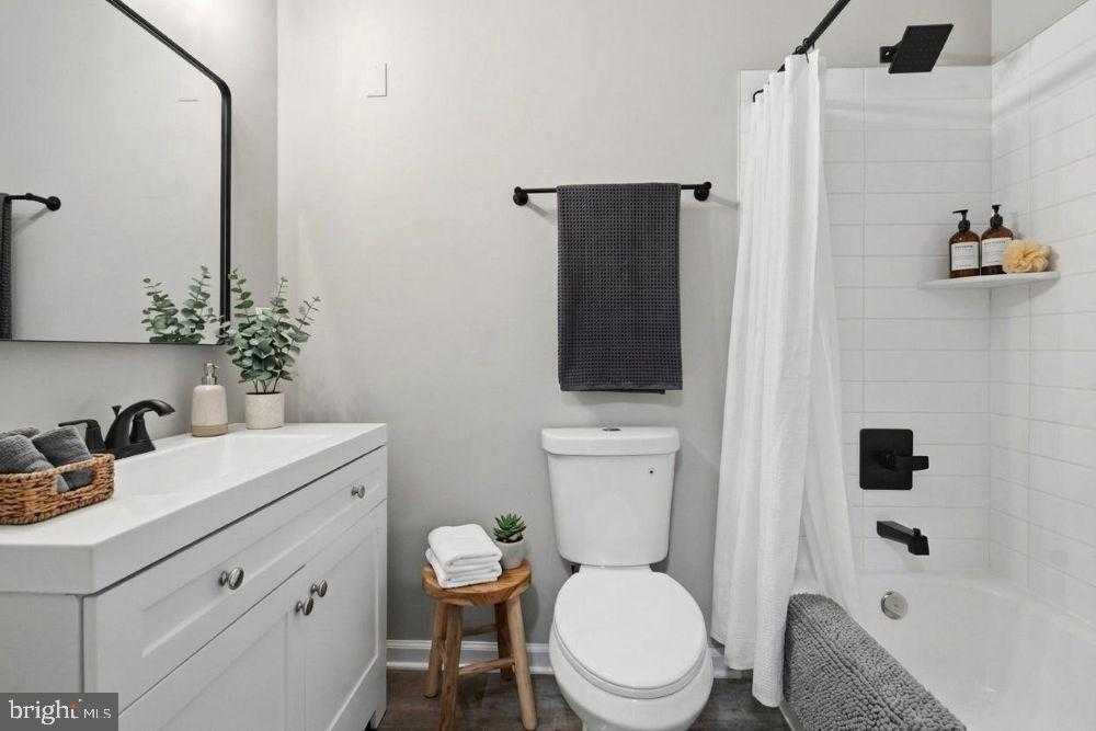 6018 Woodland Ln photo 14