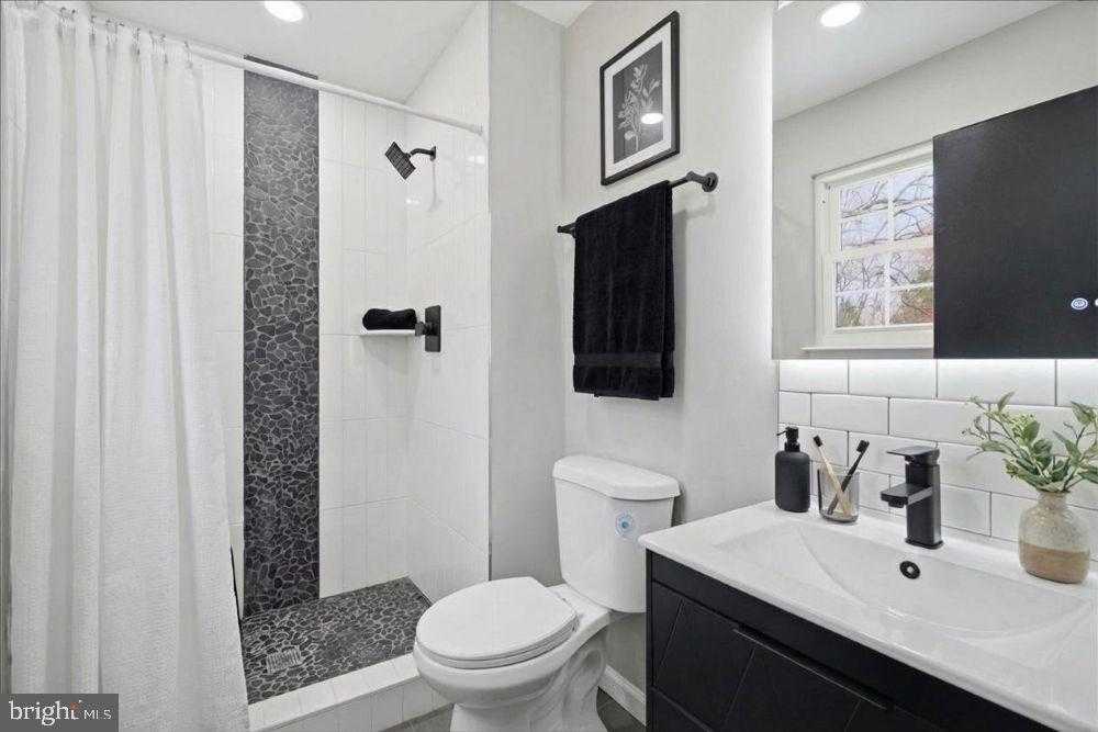 6018 Woodland Ln photo 15