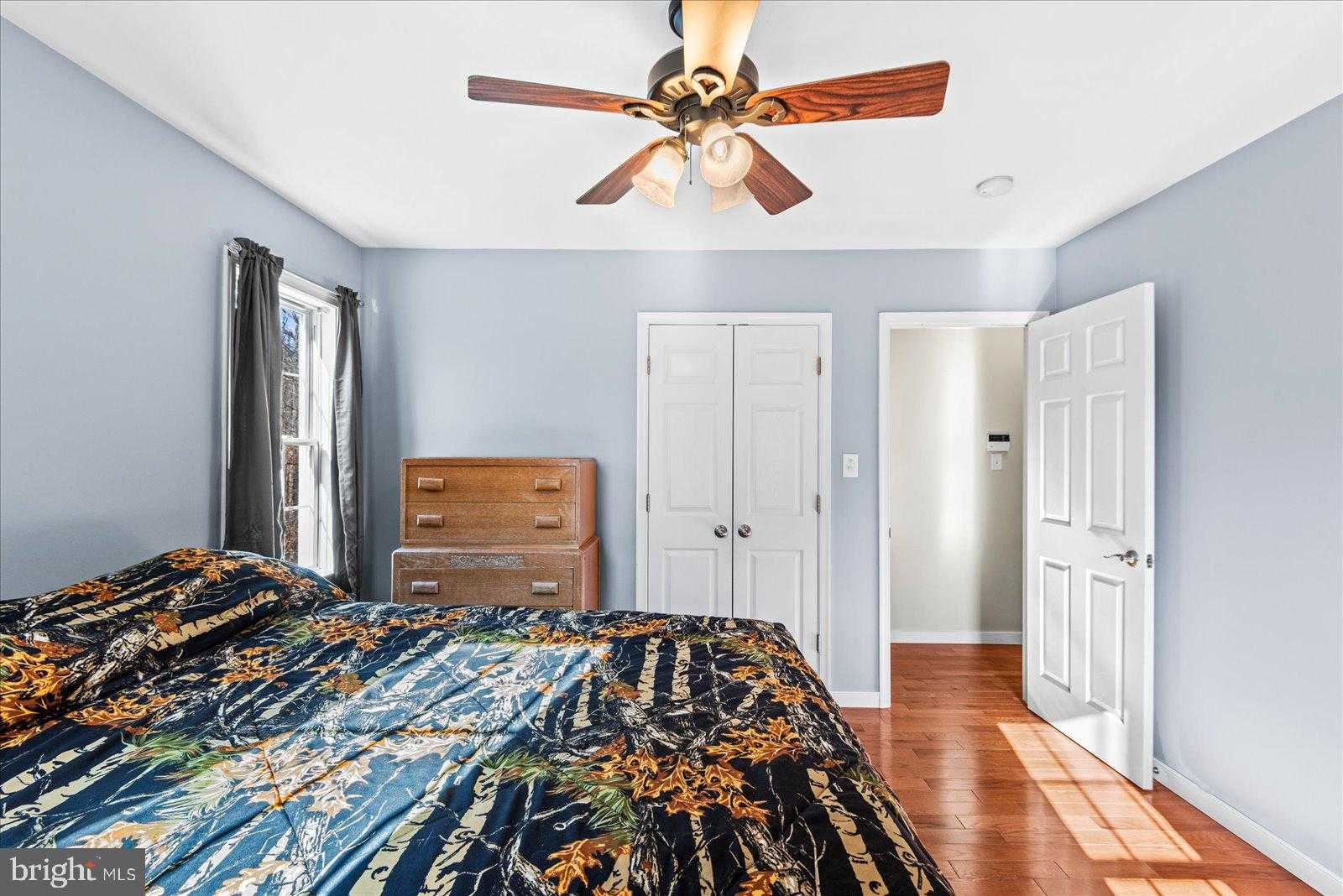 214 Castle Park Ln photo 27