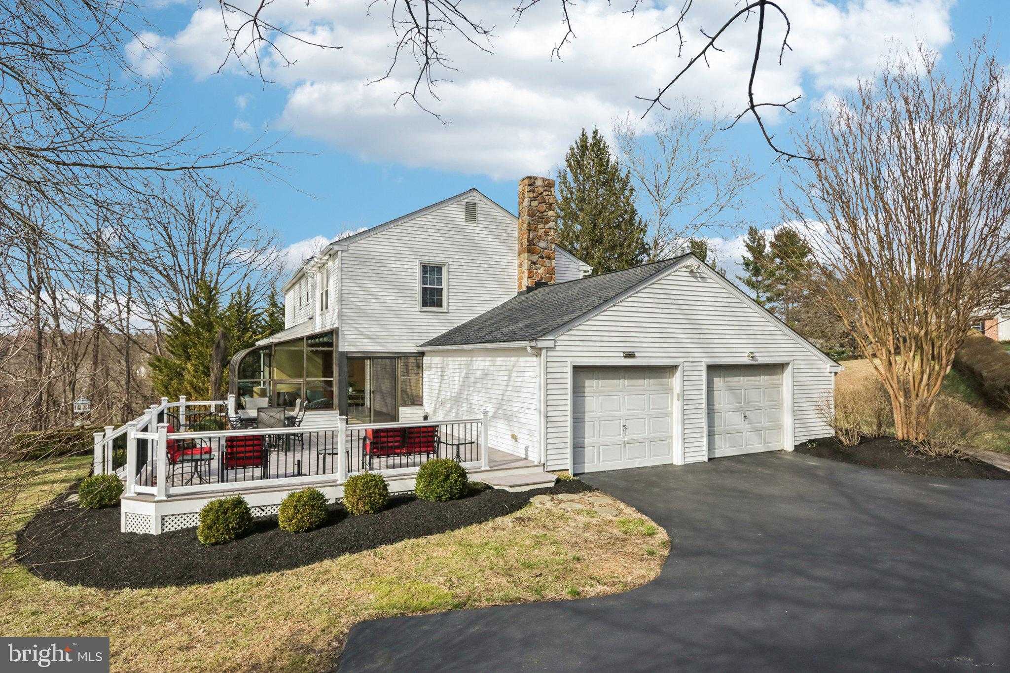 714 Isaac Taylor Dr photo 57