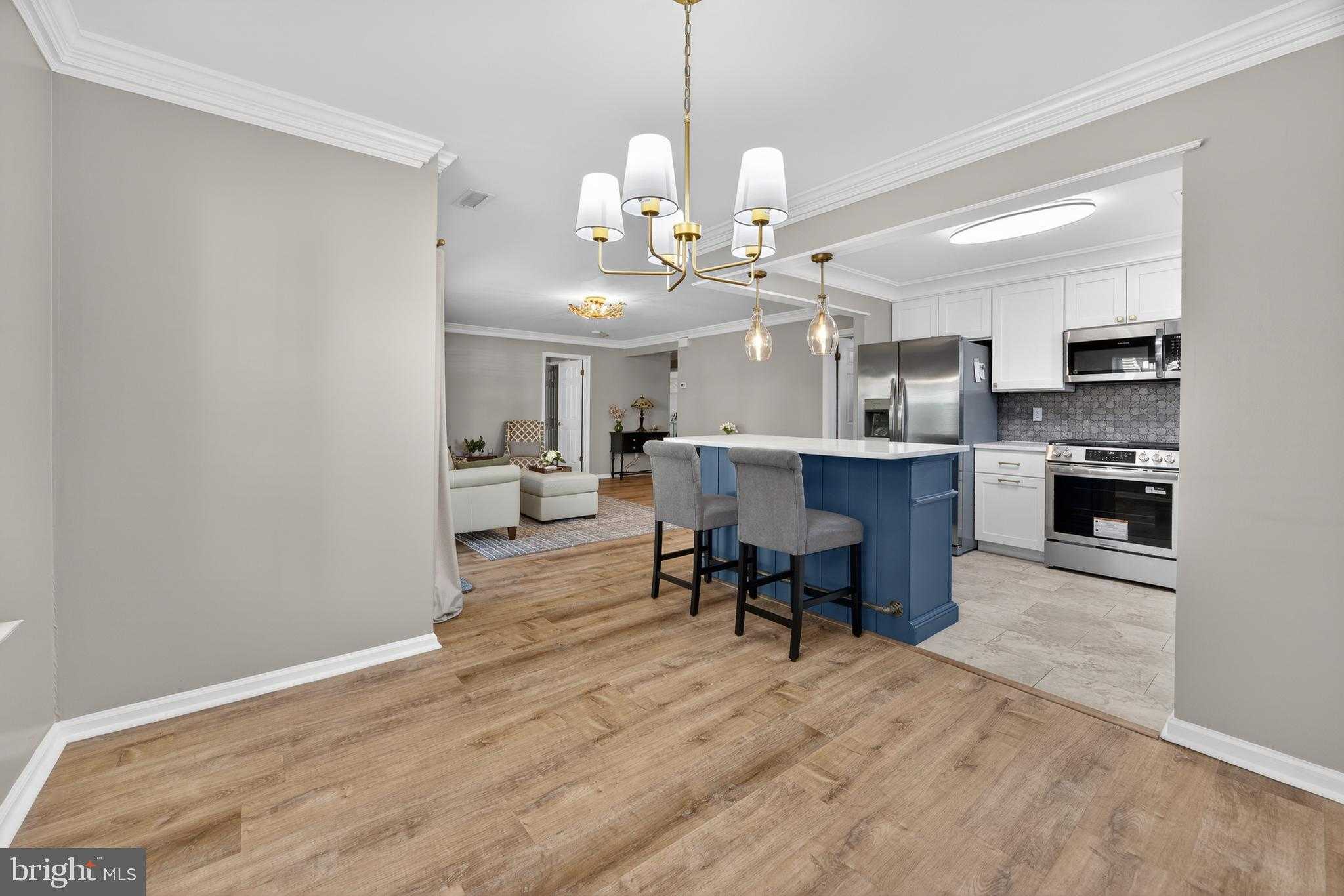 71101 Delaire Landing Rd # 101 photo 8