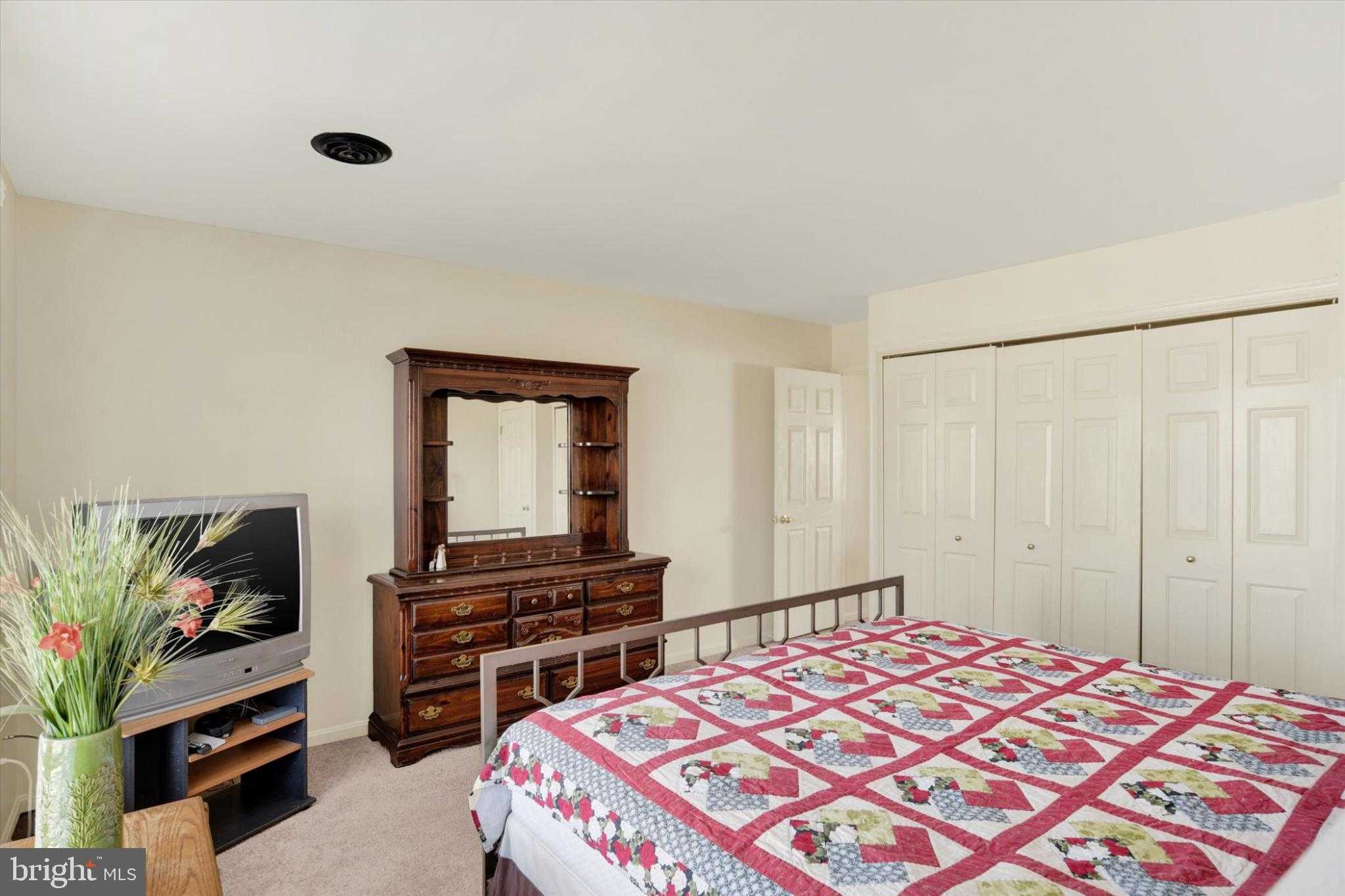 6265 Stanford CT photo 16