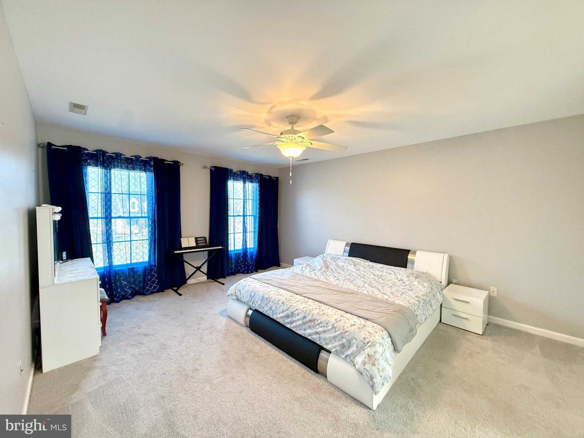 27621 Equestrian Dr photo 7