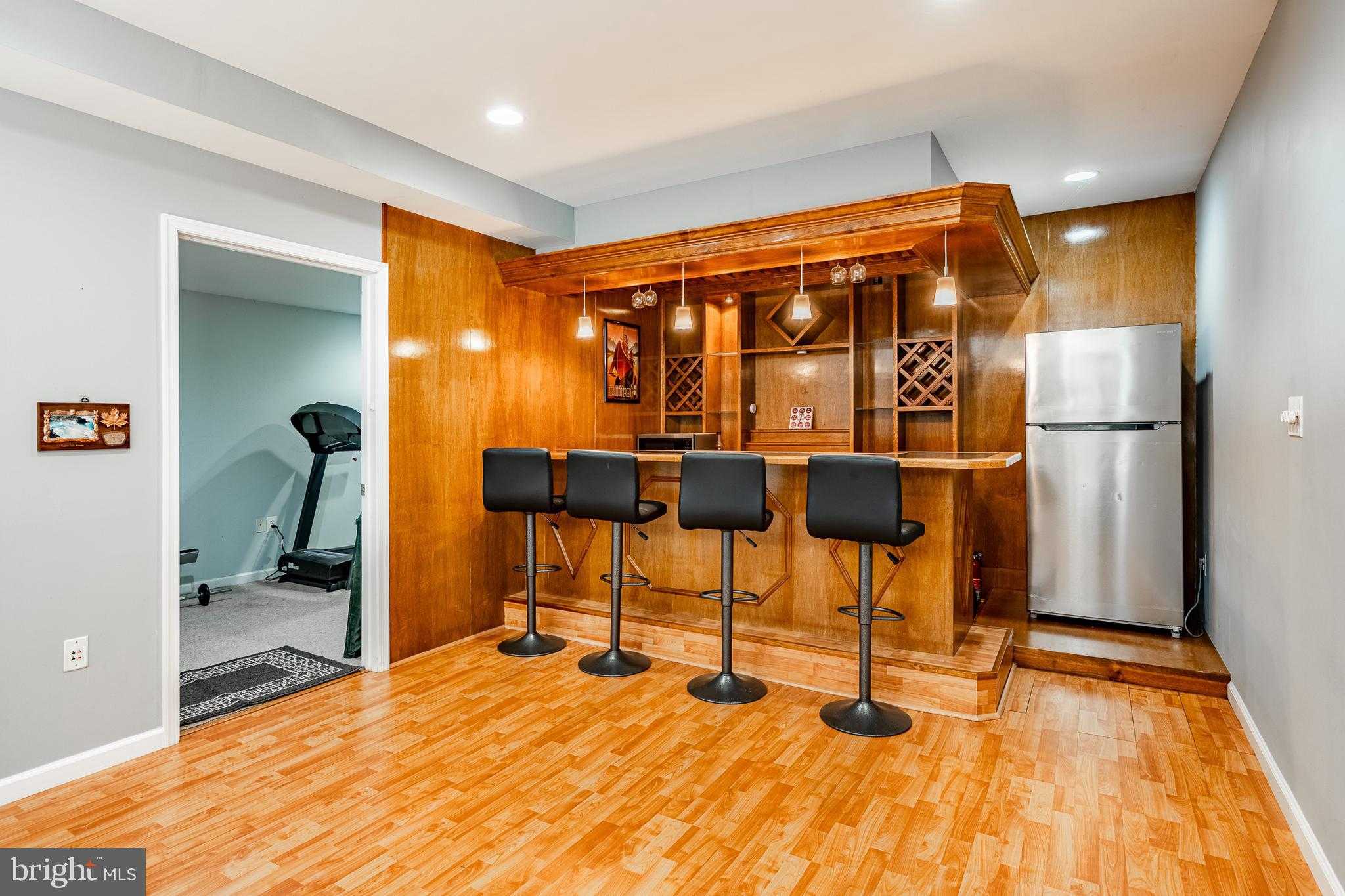 107 Luzak St photo 50