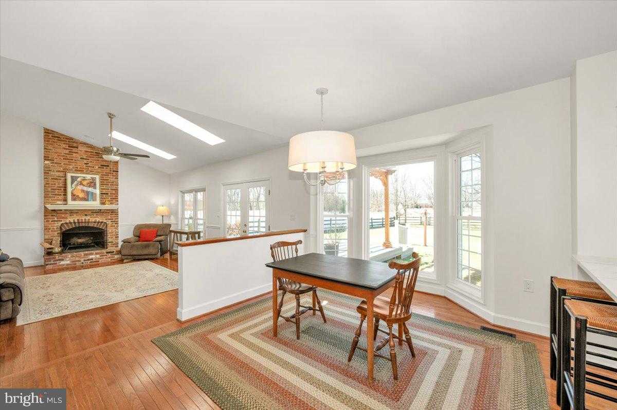 19716 Selby Ave photo 24