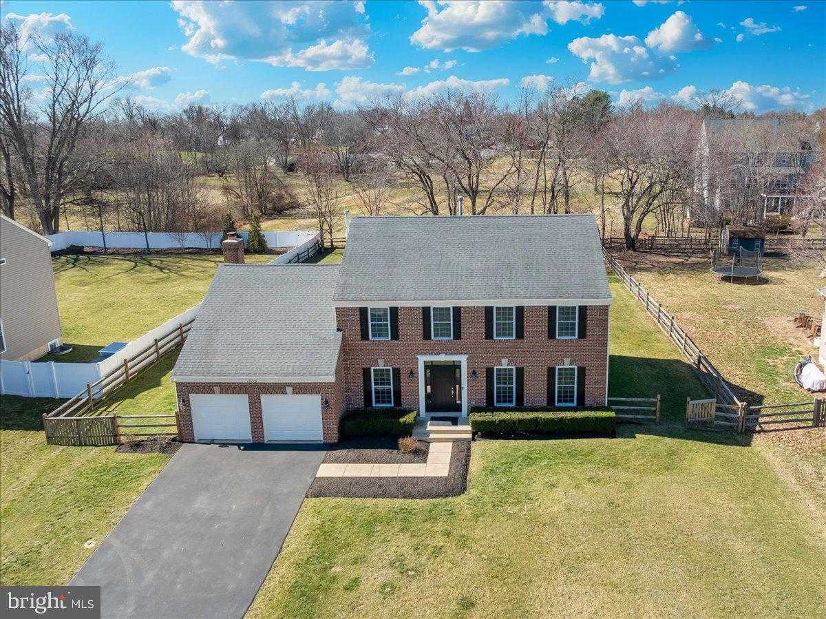 19716 Selby Ave photo 3