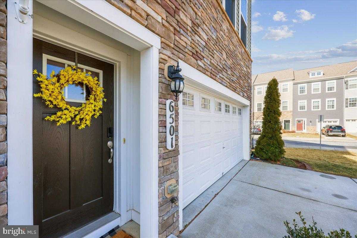 6501 Britannic Pl photo 5