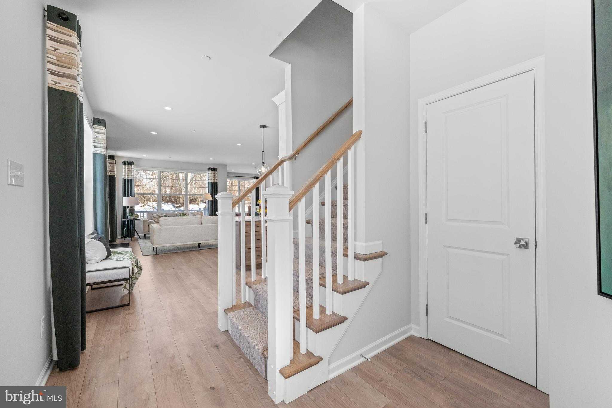 150 Foragers Ln photo 2