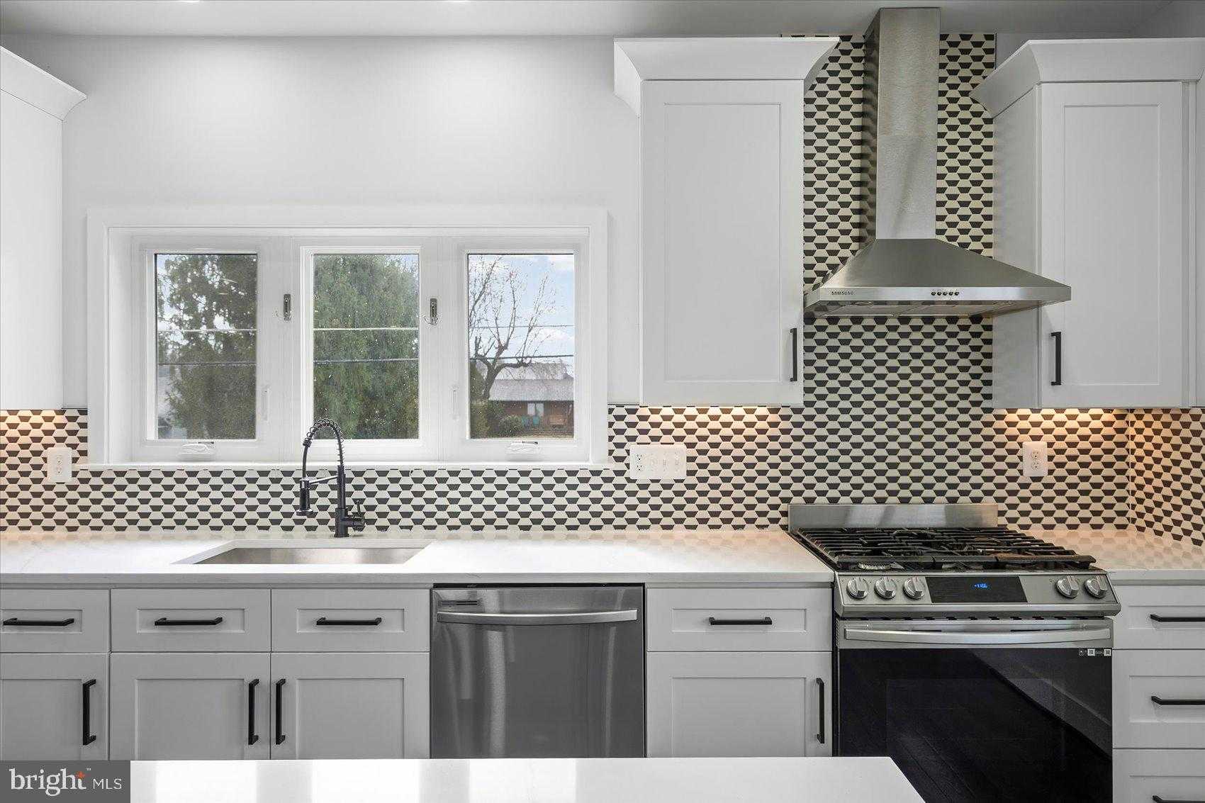 11030 Bird River Grove Rd photo 21