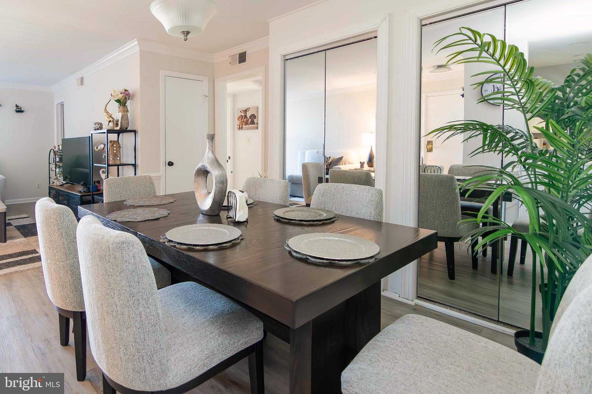 3125 Patrick Henry Dr Unit 230 photo 3