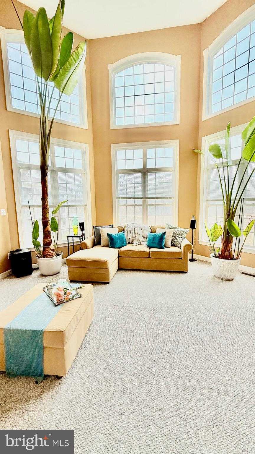 2501 Friendship Heights Dr photo 10