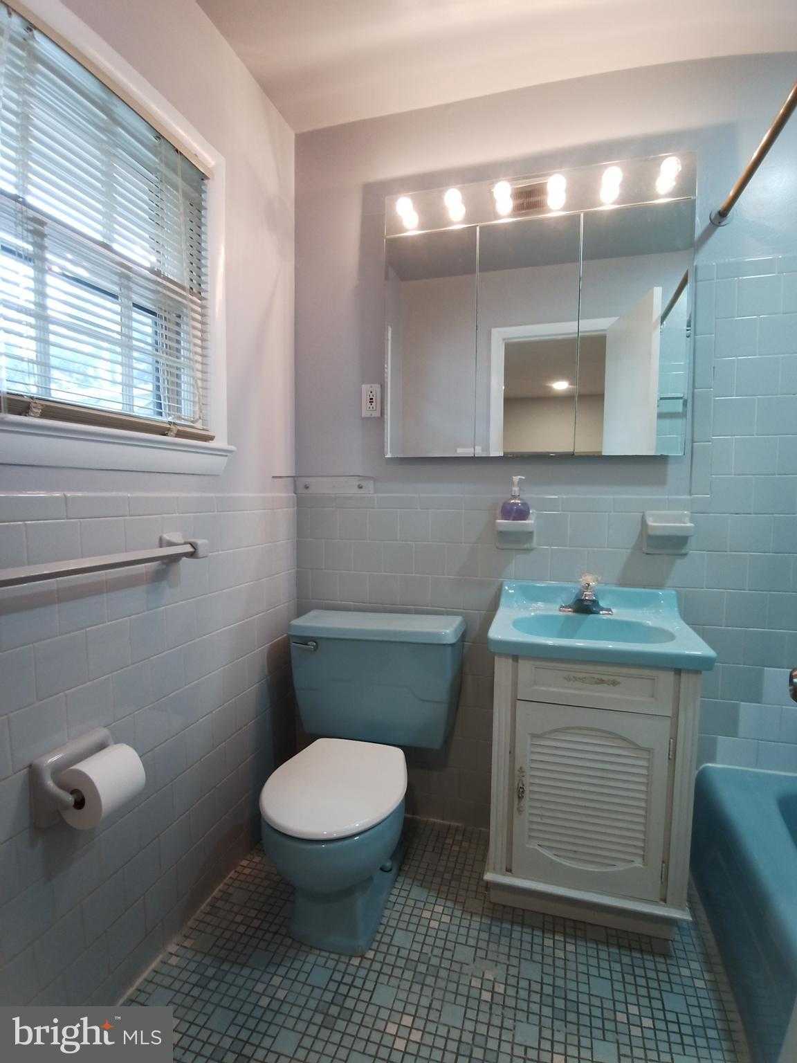 913 N Harrison St photo 17