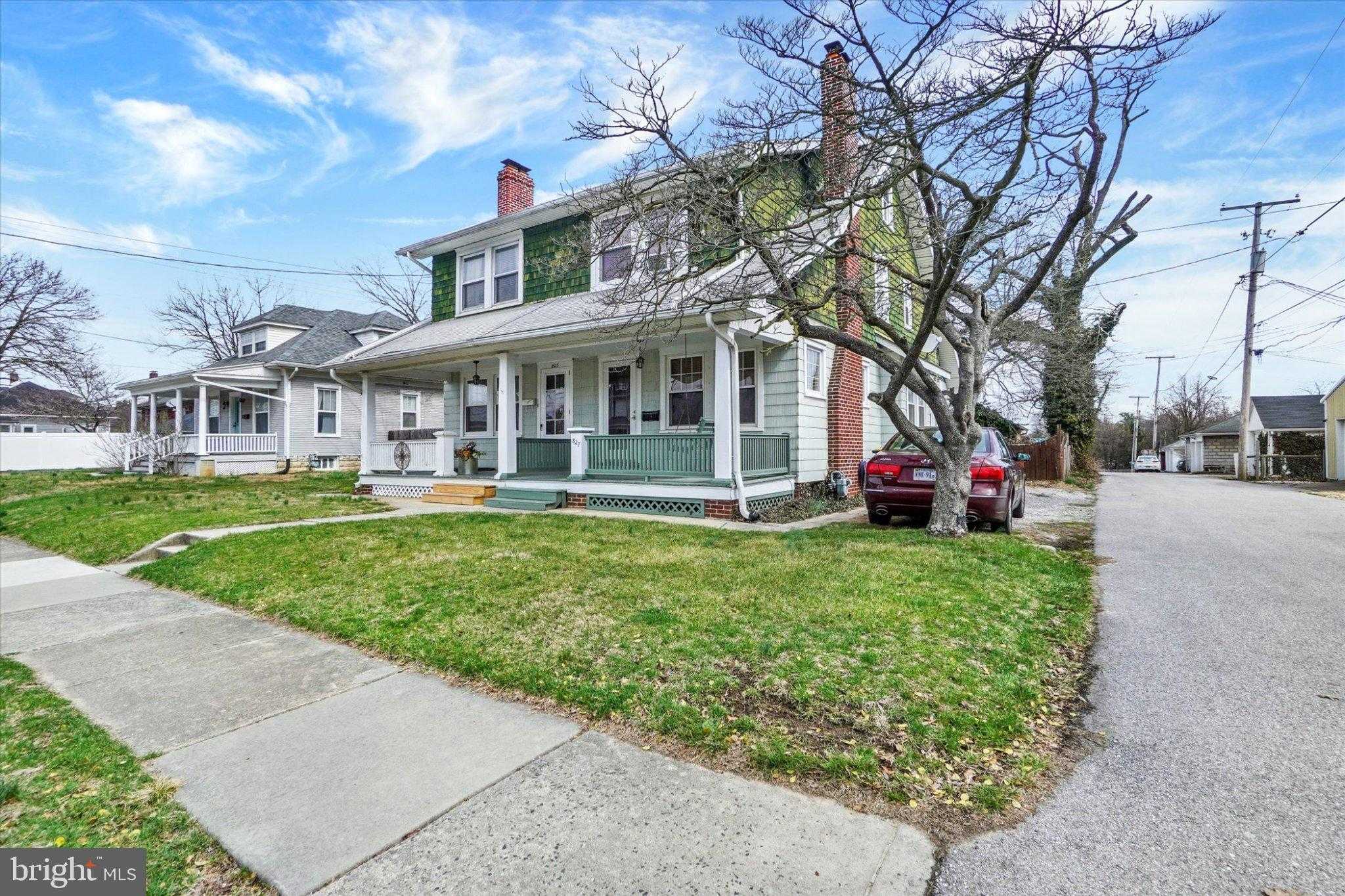 827 Virginia Ave photo 2