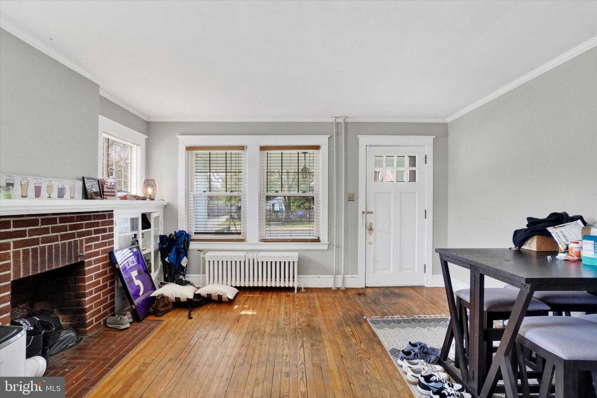 827 Virginia Ave photo 5