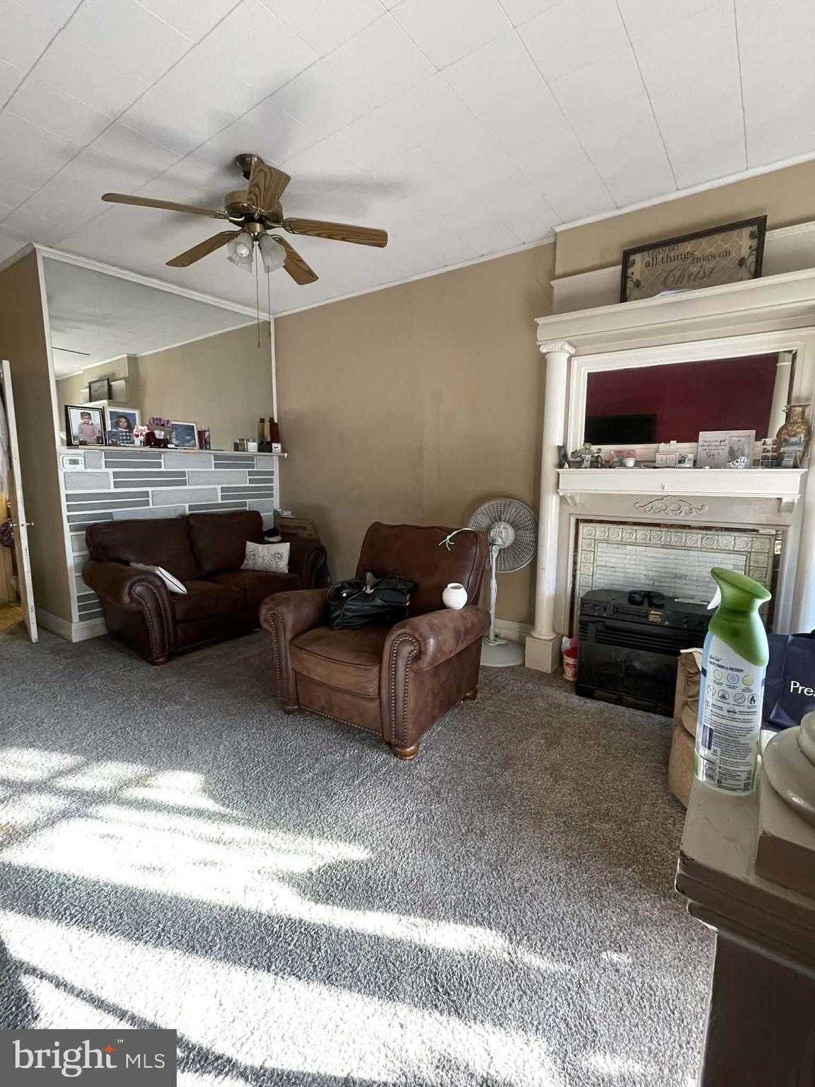 1337 N 11th St photo 2