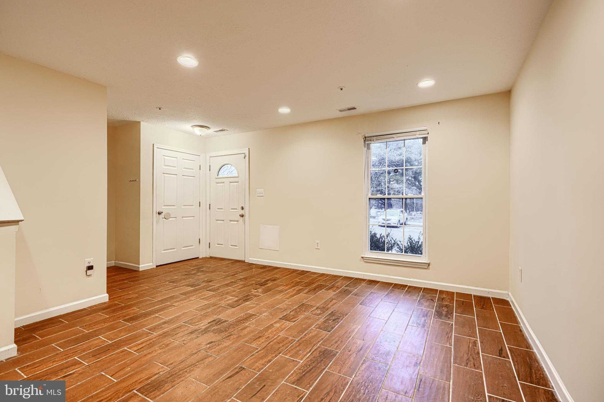 1368 Nalley Ter photo 7