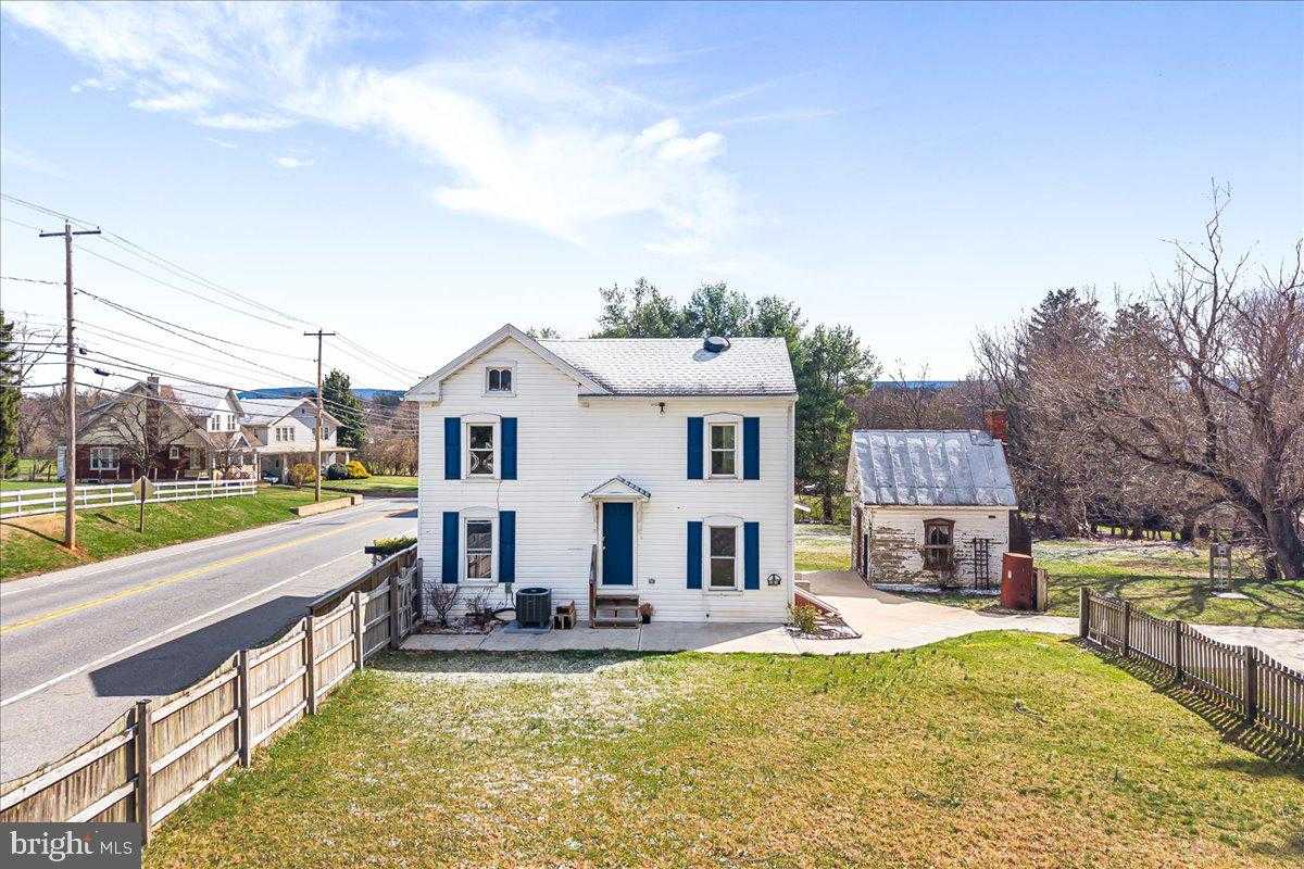 1275 Jefferson Blvd photo 2