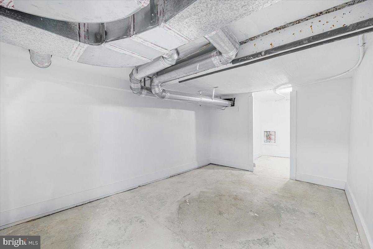 1275 Jefferson Blvd photo 30