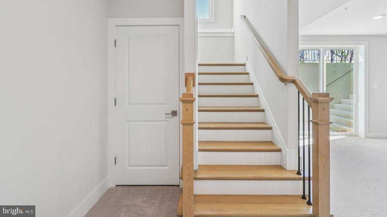 16504 Golden Crown Dr photo 10