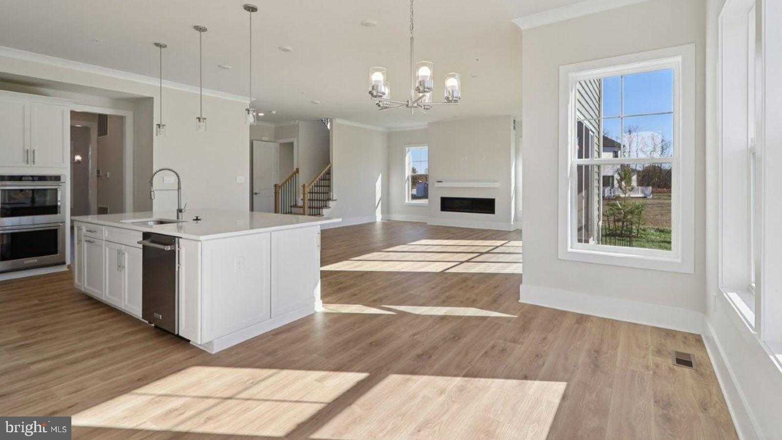 16504 Golden Crown Dr photo 19