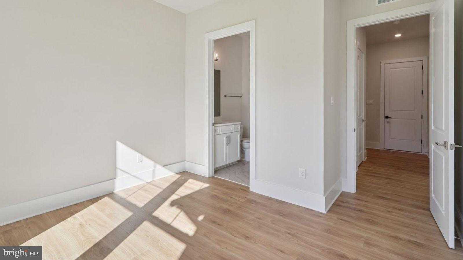 16504 Golden Crown Dr photo 43