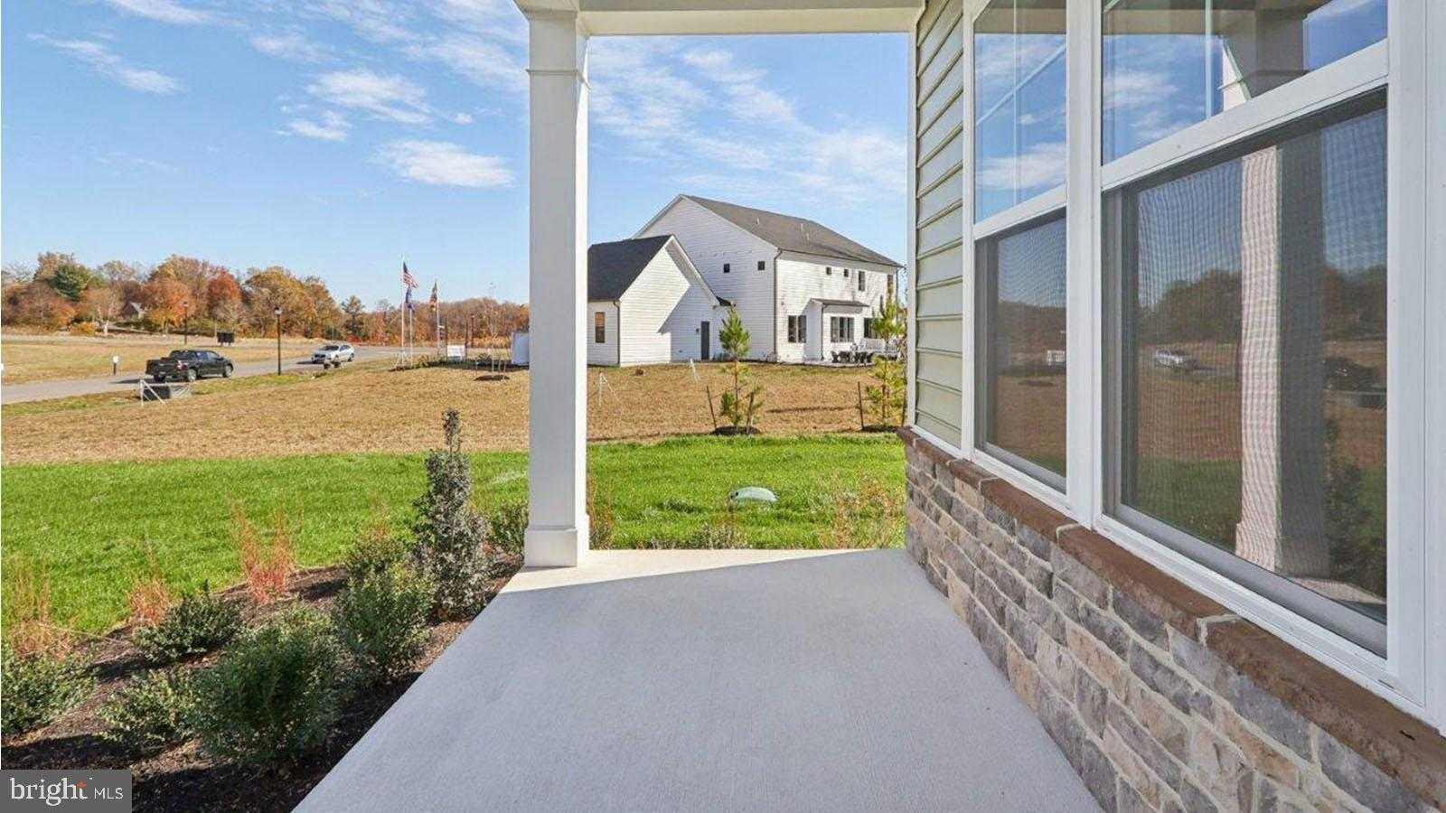 16504 Golden Crown Dr photo 5