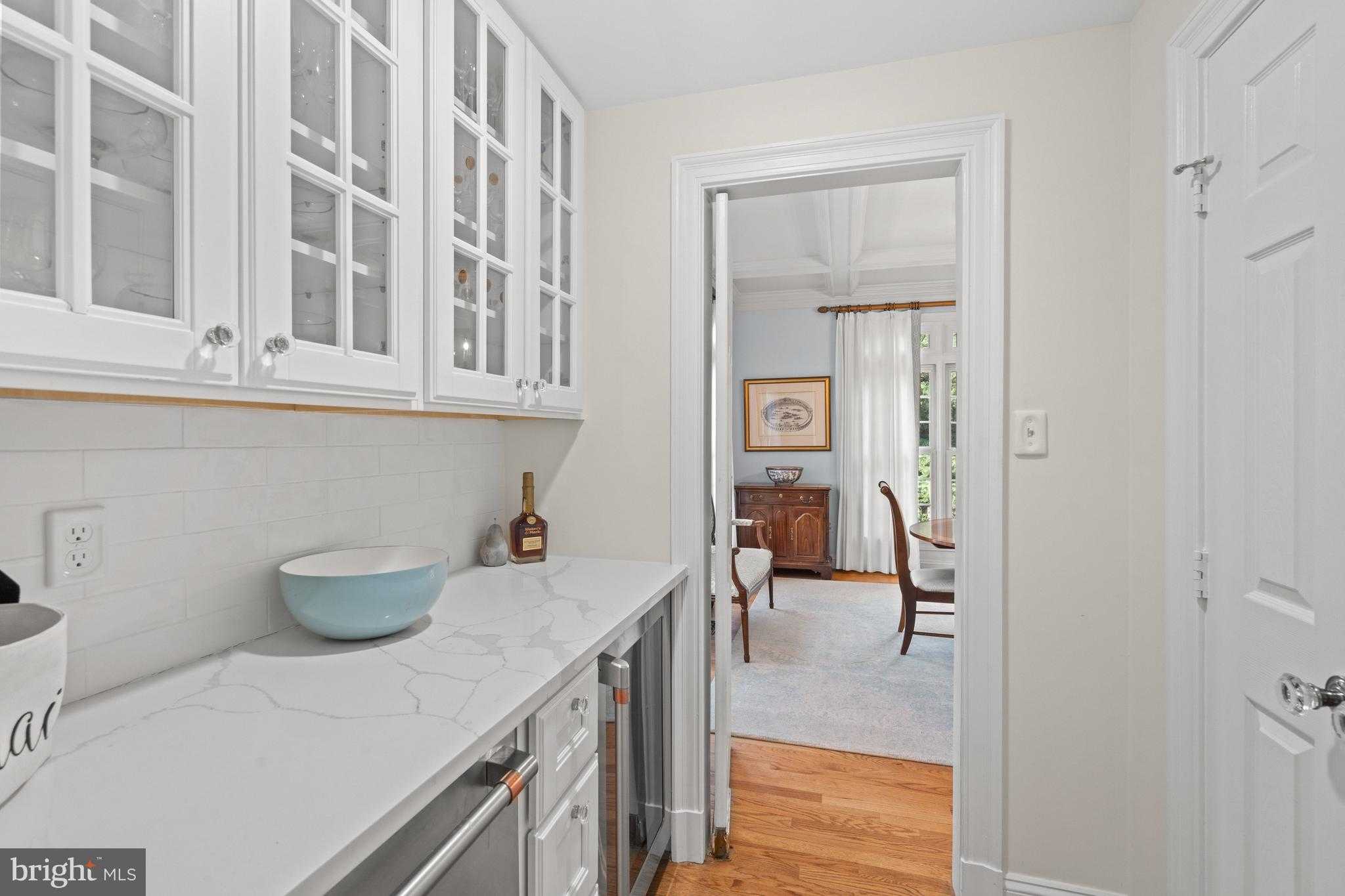 7722 Brookville Rd photo 11