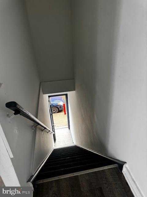 1001 Cantrell St photo 5