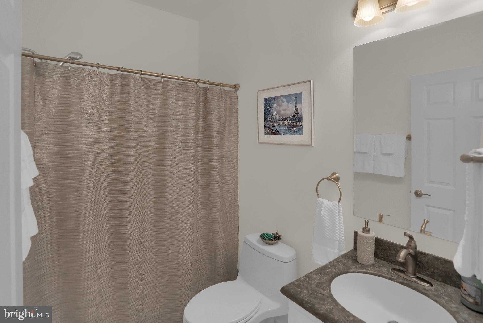 15 Derbyshire Dr photo 19