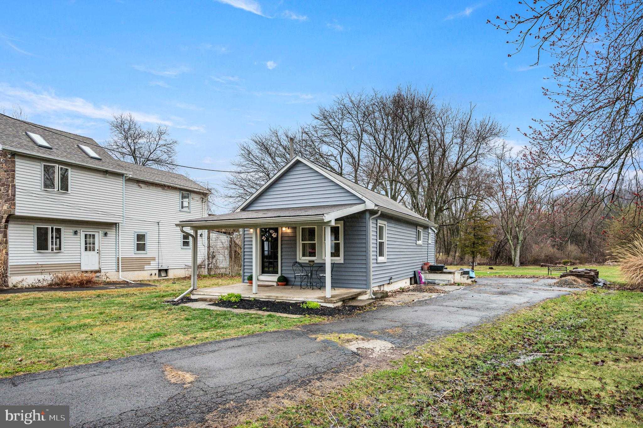 3319 Salford Station Rd photo 2