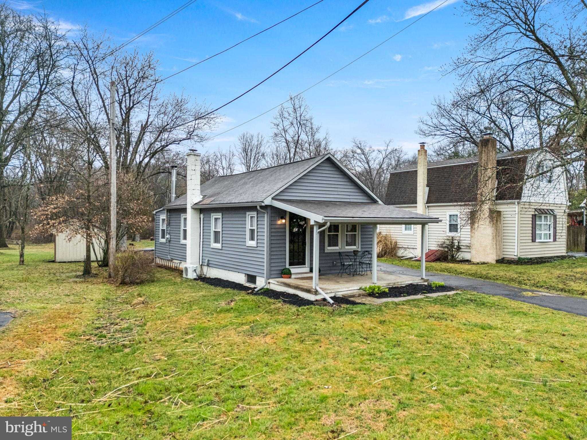 3319 Salford Station Rd photo 3