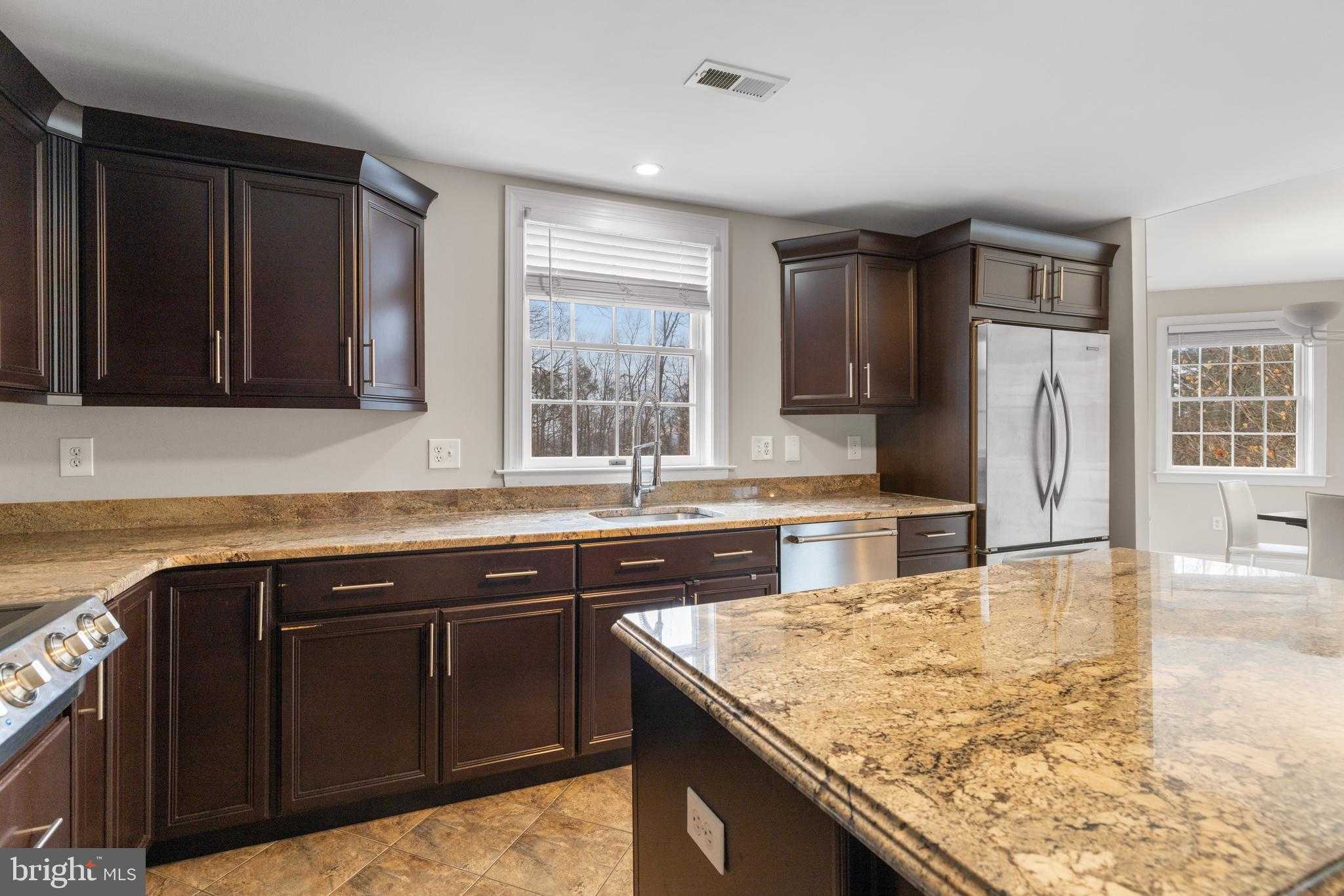 629 S Bellevue Ave Apt B photo 12