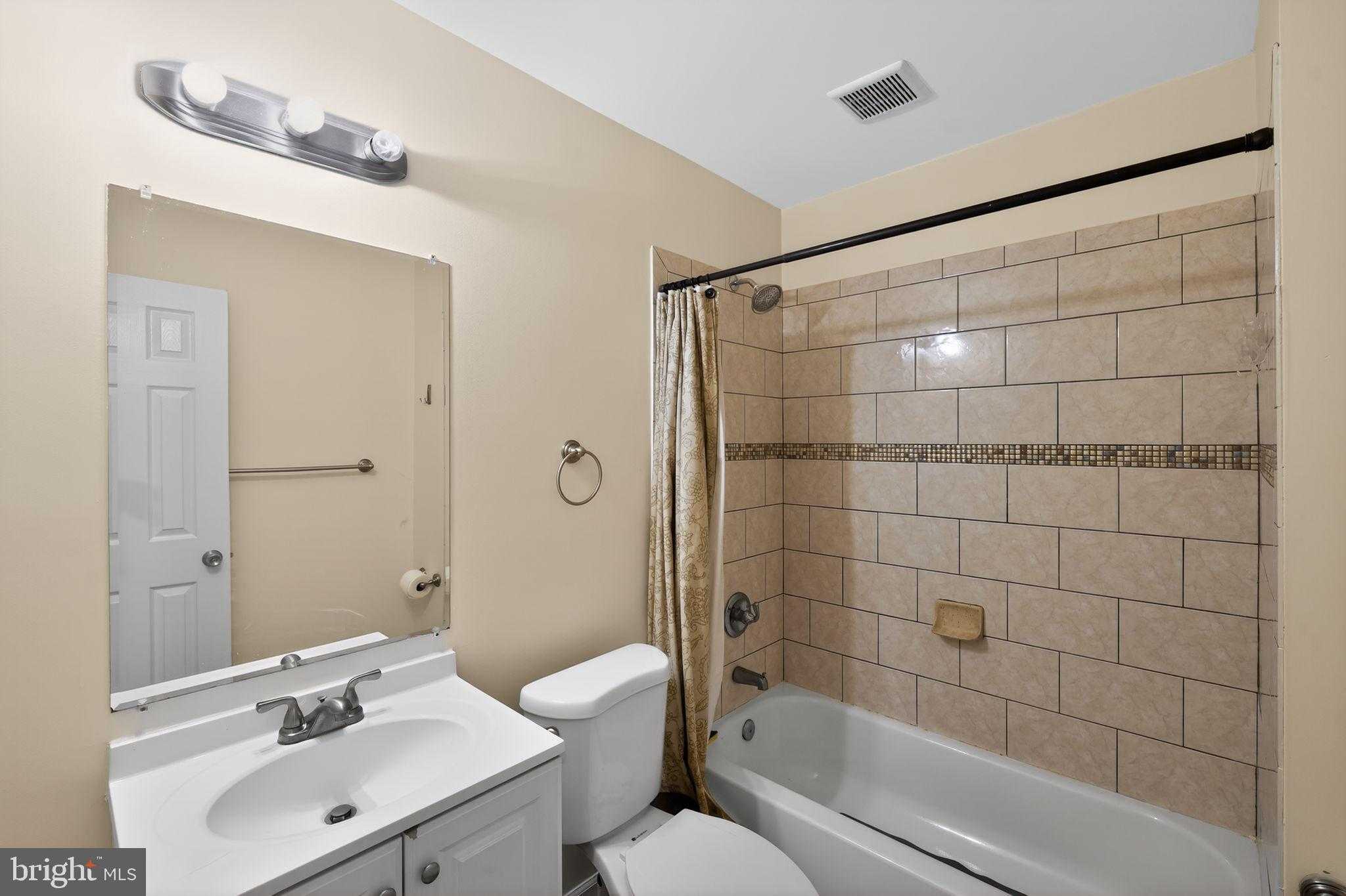 6903 Gateway Blvd photo 21