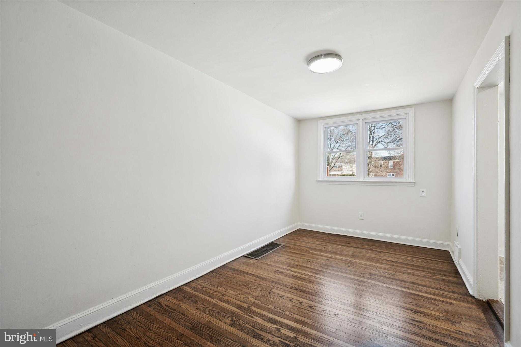 225 N Bishop Ave photo 7