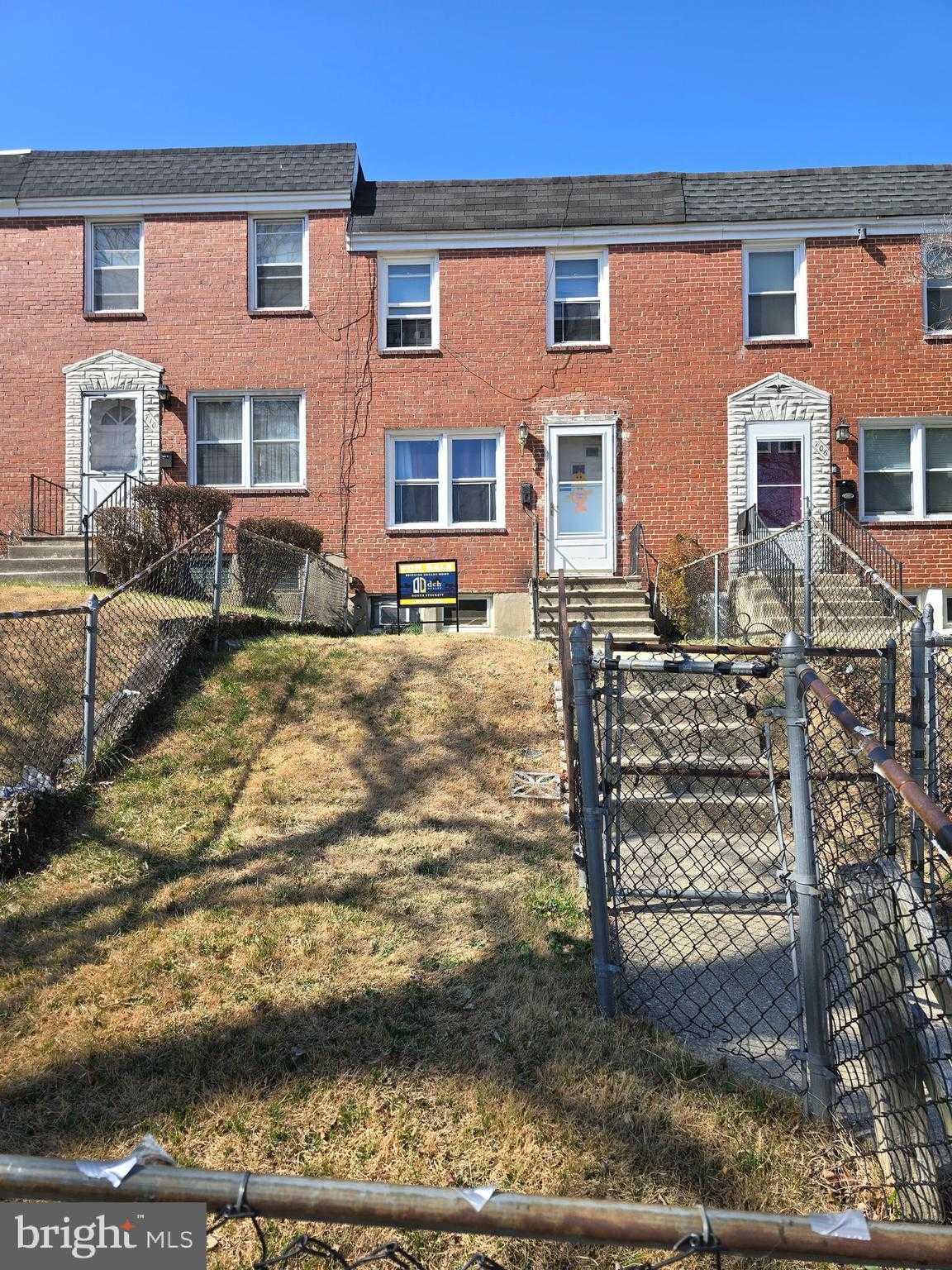 708 N Woodington Rd photo 2