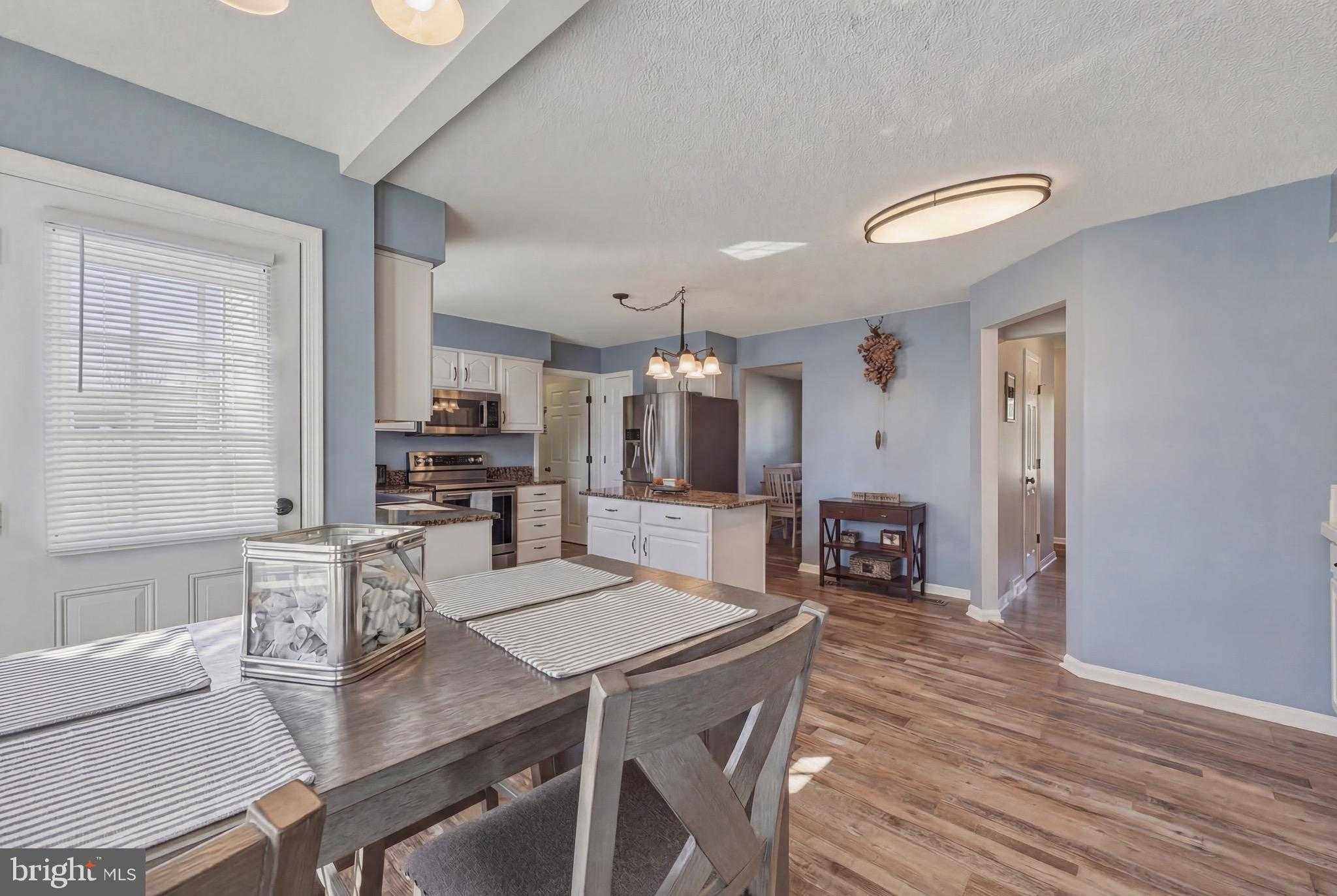 199 Primrose Dr photo 13